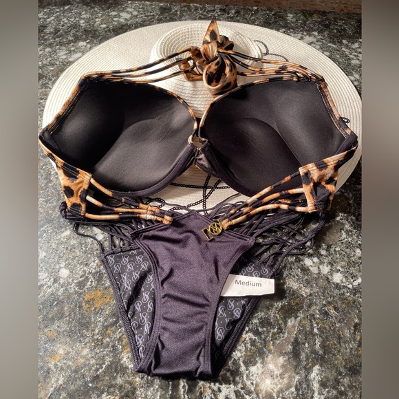 Victoria’s secret’s bikini embellished bombshell leopard top 36D/M set - Picture 8 of 13